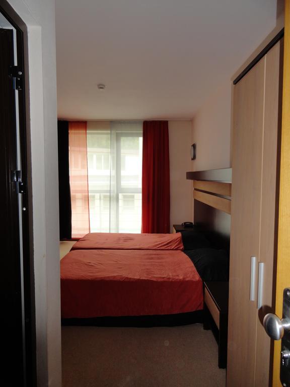 Hotel Byalo More Banite Bilik gambar