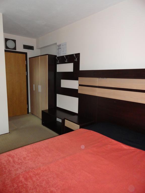 Hotel Byalo More Banite Bilik gambar